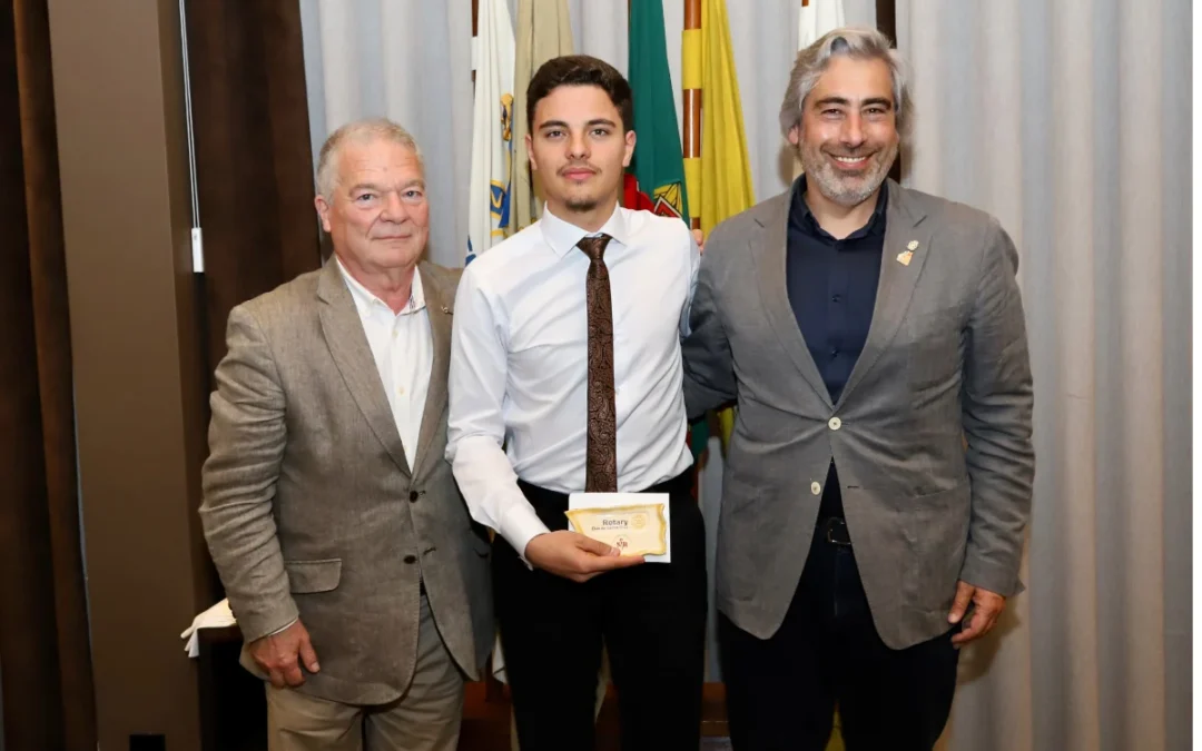 Fundação Rotária Portuguesa reforça apoio à educação com entrega das Bolsas dos Fundadores