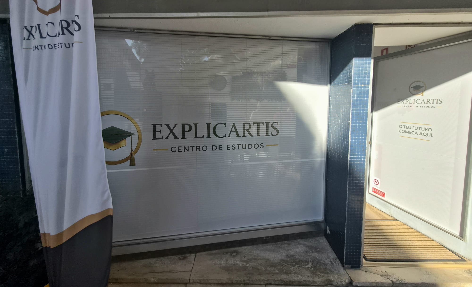 Exterior do imóvel onde agora se encontra um centro de explicações.